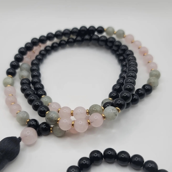 Onyx, Rose Quartz, Labradorite 108 Japa Mala Tassle Necklace & Bracelet Set - Picture 6 of 8